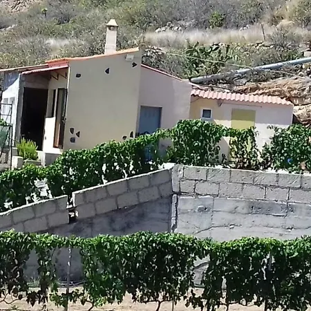 Casita Rural Y Casa Cueva El Perucho Semesterbostad *