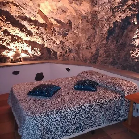 Semesterbostad Casita Rural Y Casa Cueva El Perucho *